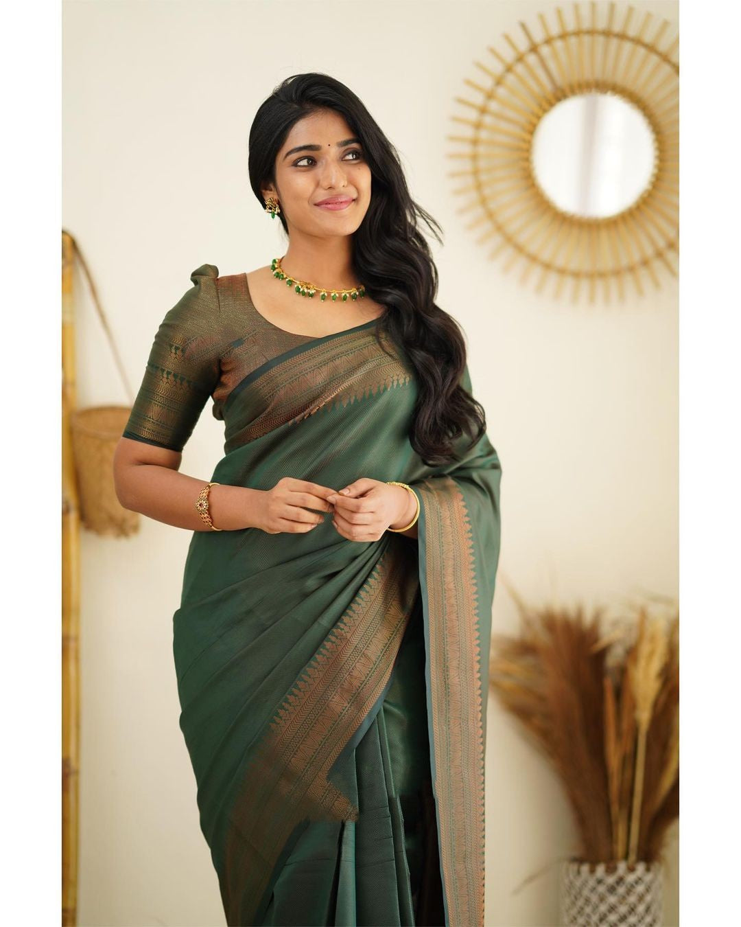 Unequalled Green Soft Silk Saree With Fragrant Blouse Piece