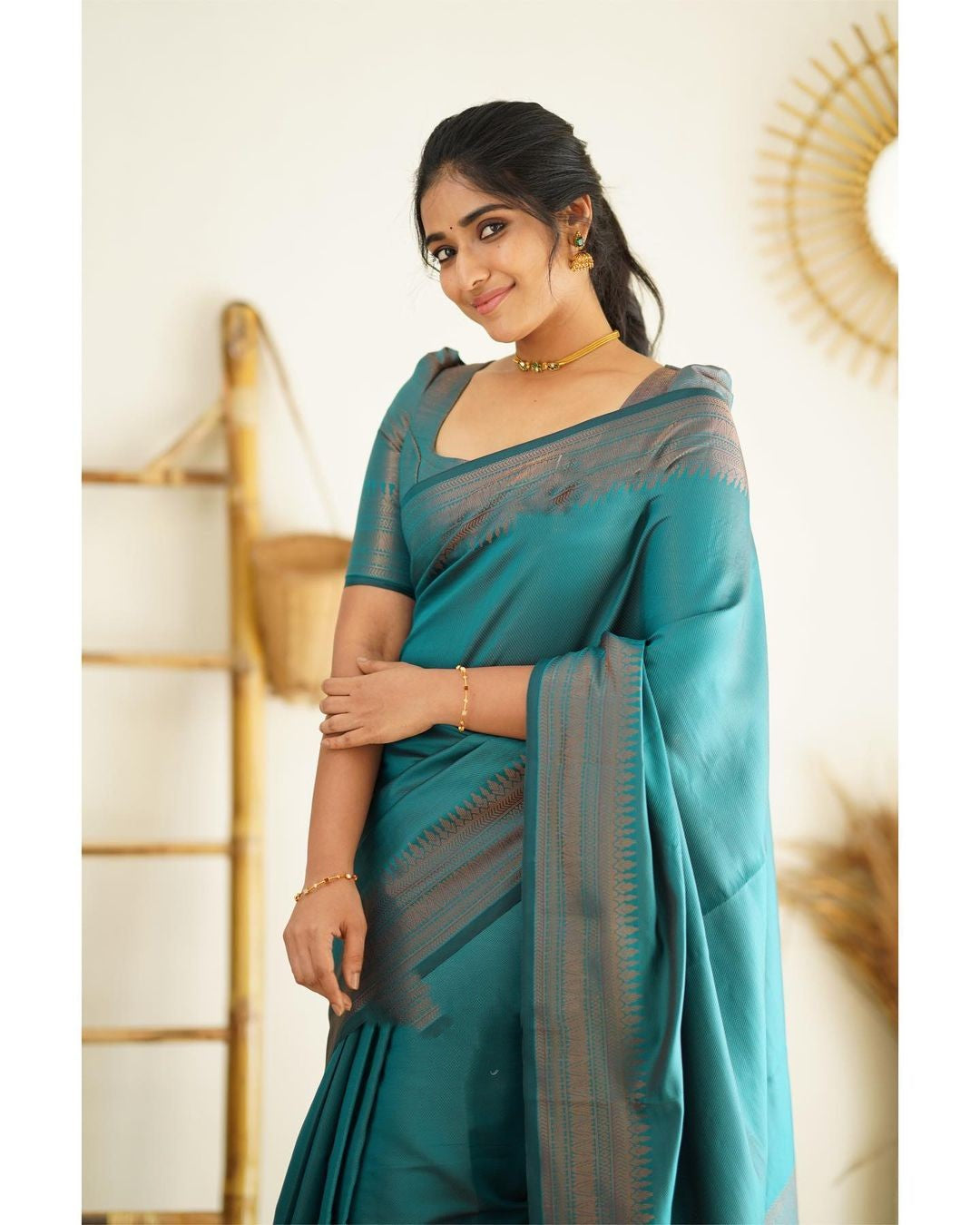 Eloquence Rama Soft Silk Saree With Lagniappe Blouse Piece