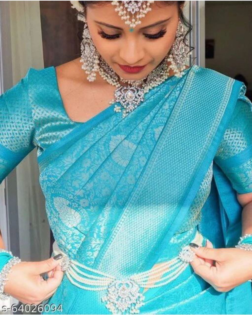 7 Non-Celebrity Brides Who Nailed Saree Reception Look Flawlessly! -  Wedbook | Red saree wedding, Saree look, Indian bridal sarees