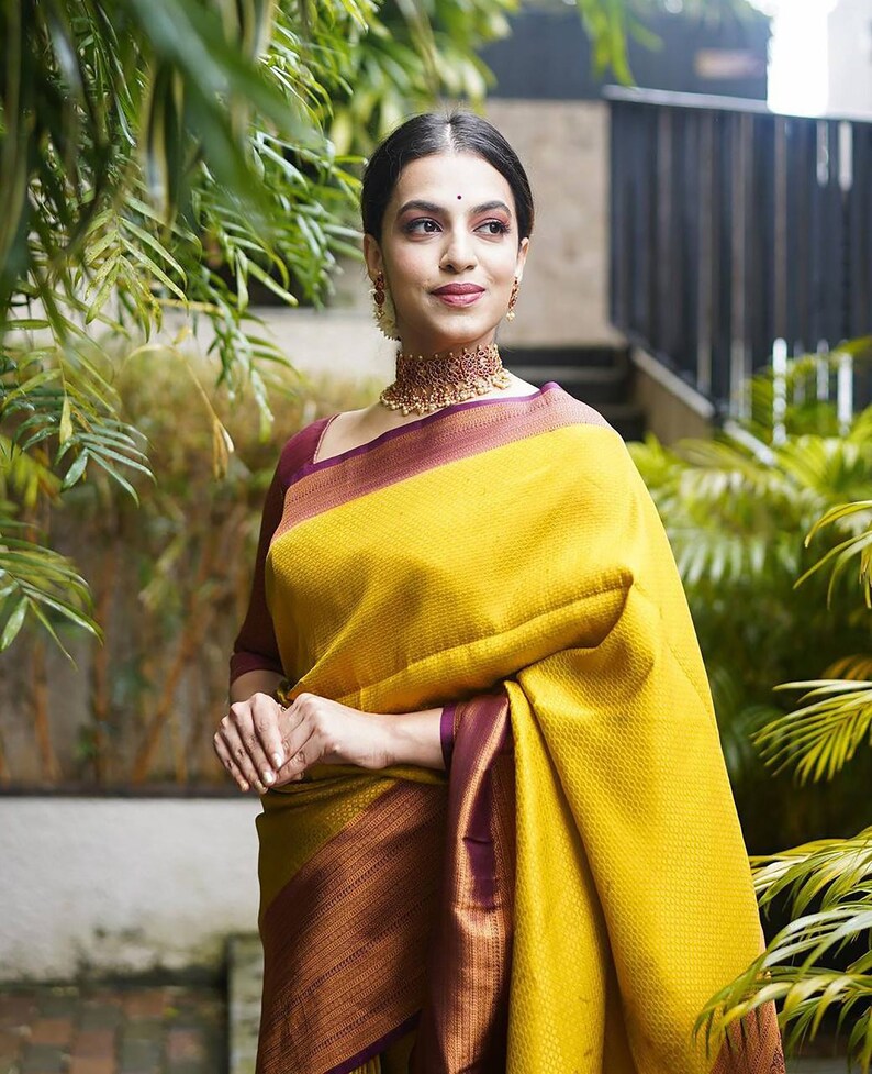 BANARASI SILK Traditional Yellow Saree with Stitched Blouse, Handmade HANDWOVEN Saree Banarasi Cotton Wedding, Bridal Wear Jacquard Woven